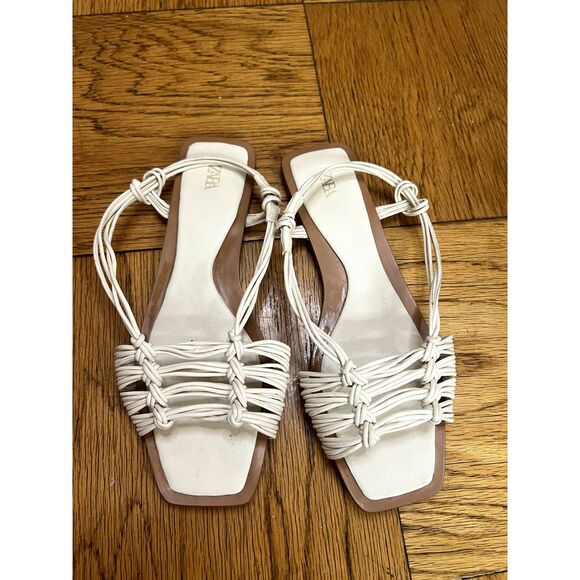 ZARA WHITE SANDALS - Picture 1 of 2
